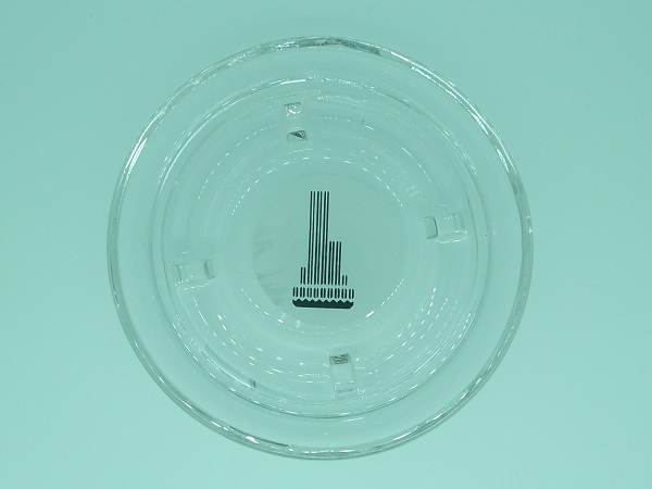 VINTAGE BUILDING ASHTRAY