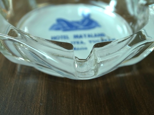 VINTAGE HOTEL MAYALAND ASHTRAY