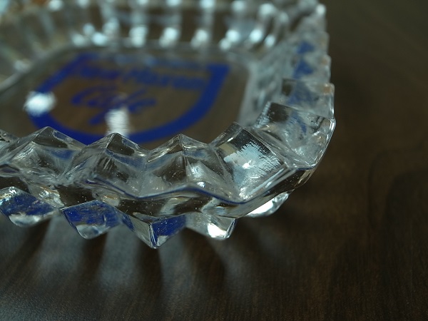 VINTAGE NEW MOXOM CAFE ASHTRAY