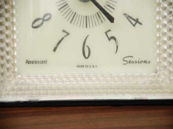 VINTAGE Sessions Clock