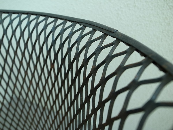 VINTAGE NEMCO DIAMOND MESH METAL TRASH CAN (L)