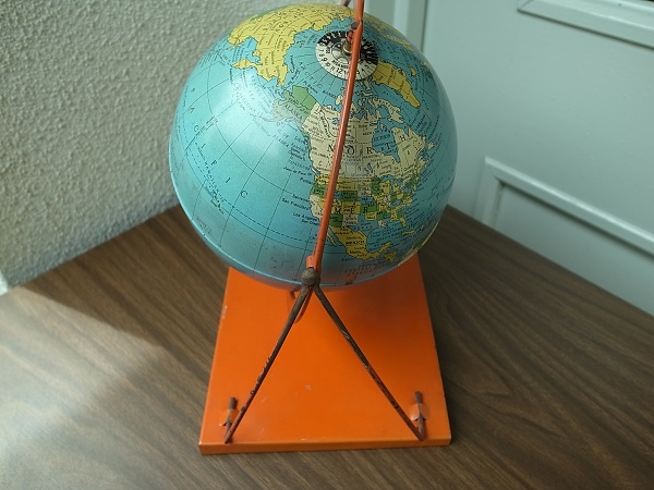 VINTAGE 6 inch GLOBE