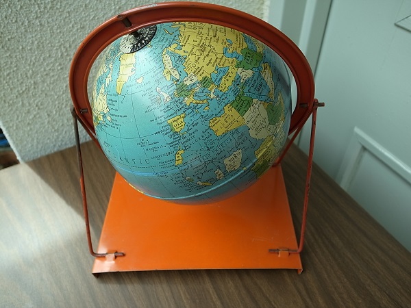 VINTAGE 6 inch GLOBE