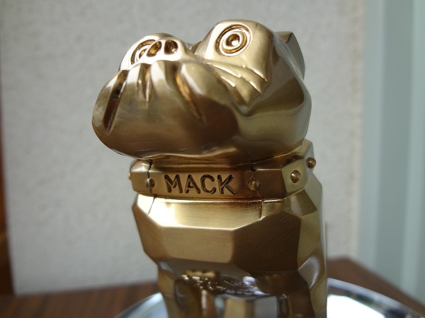 MACK® GOLD ASHTRAY