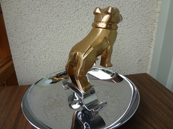MACK® GOLD ASHTRAY