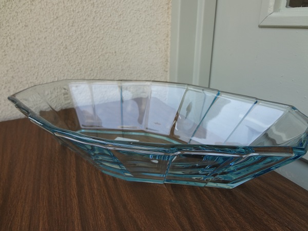 VINTAGE BLUE GLASS BOWL