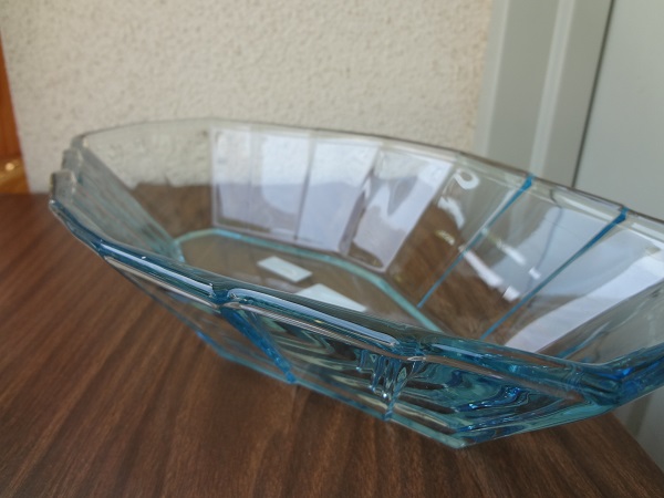 VINTAGE BLUE GLASS BOWL