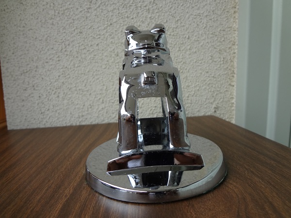 MACK® CHROME PAPER WEIGHT