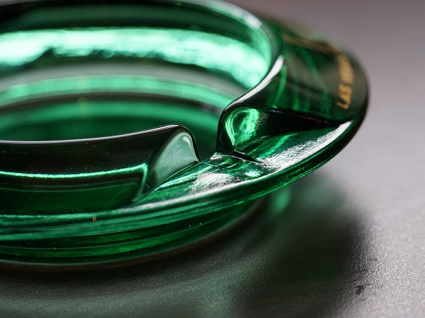 VINTAGE TROPICANA ASHTRAY