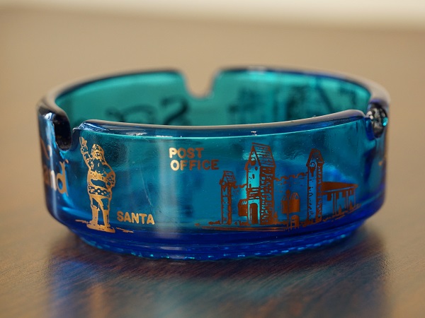 VINTAGE SANTA CLAUS LAND ASHTRAY