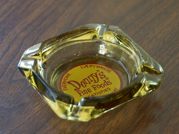 VINTAGE DENNY'S ASHTRAY