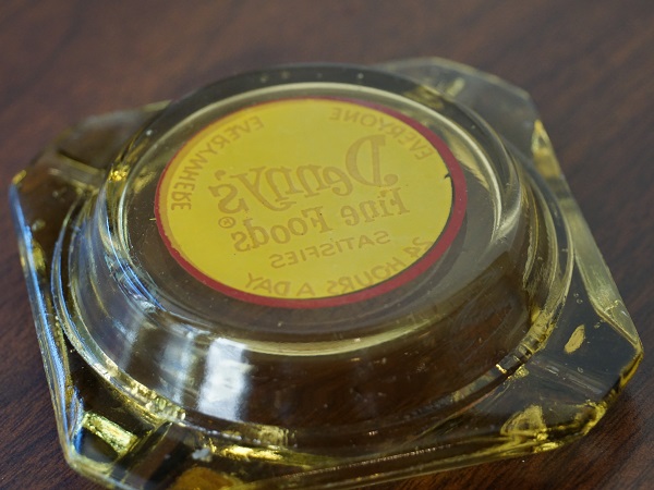 VINTAGE DENNY'S ASHTRAY