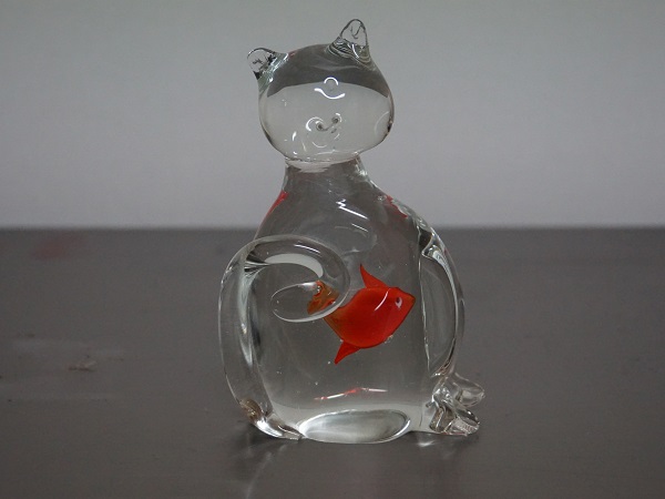 VINTAGE GLASS CAT FIGURE